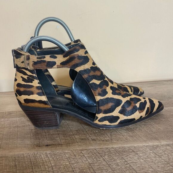 Size 8 Sole Society Cheetah Print Cow Hair Booties ankle shoes - Picture 3 of 7